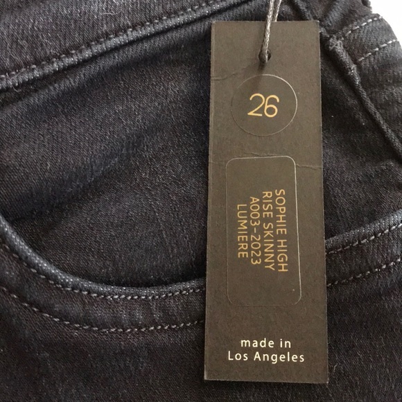 Designer Jeans - Picture 7 of 7